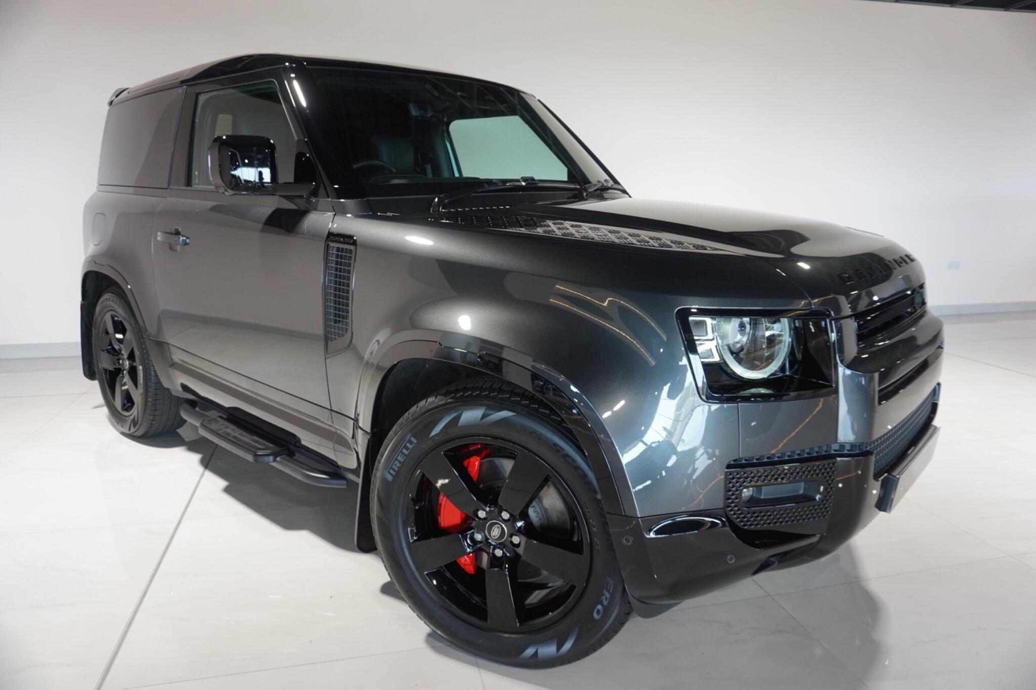 Land Rover Defender 90 3.0 D300 MHEV X-Dynamic HSE Hard Top SUV 3dr Diesel Auto 4WD SWB Euro 6 (s/s) (300 ps)